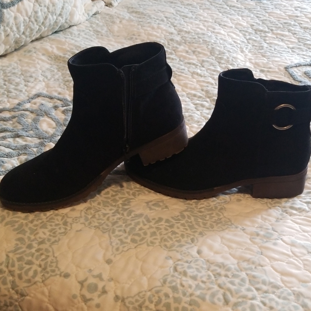 Black like new boots